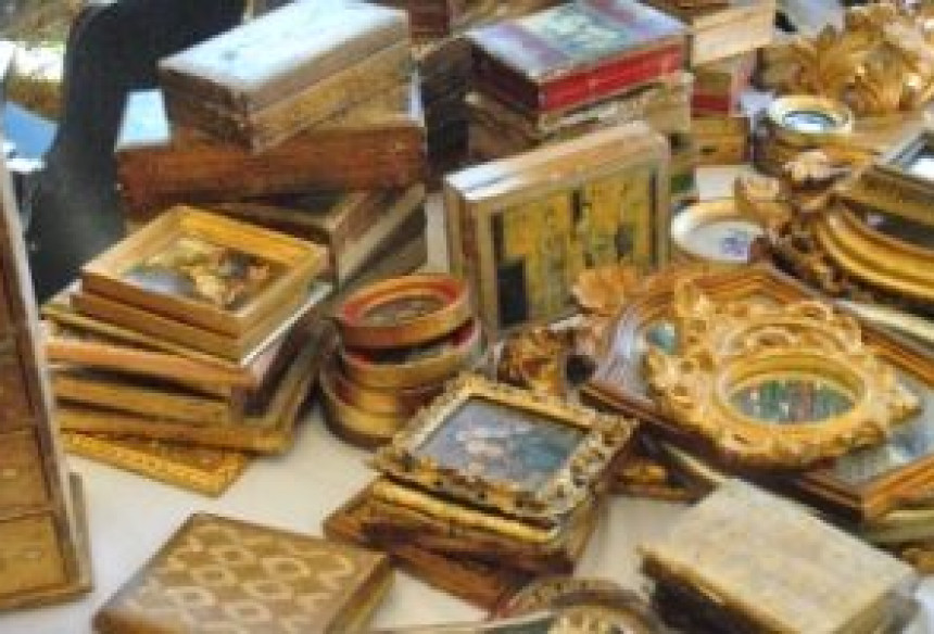 Scott’s Antique Market