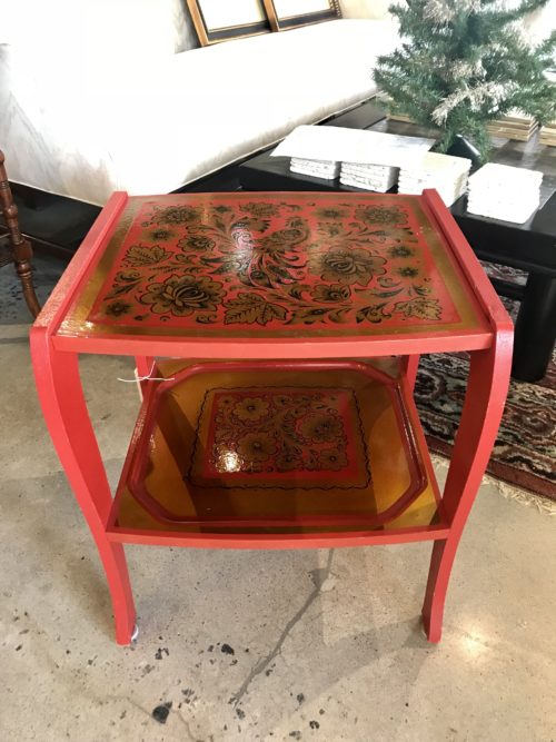 Russian Red Table