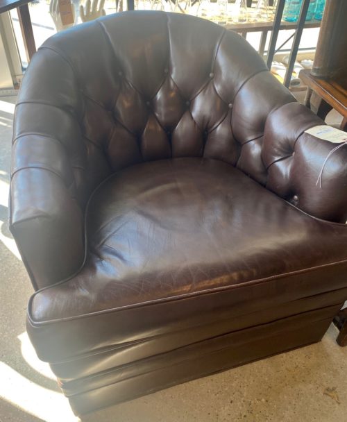 Tufted Leather Club Tub Chair