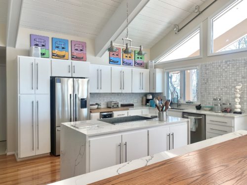 Modern Kitchen White Beam Ceiling