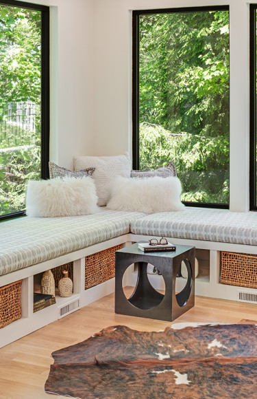 Lounge Built In Banquette Seating Black Frame Windows